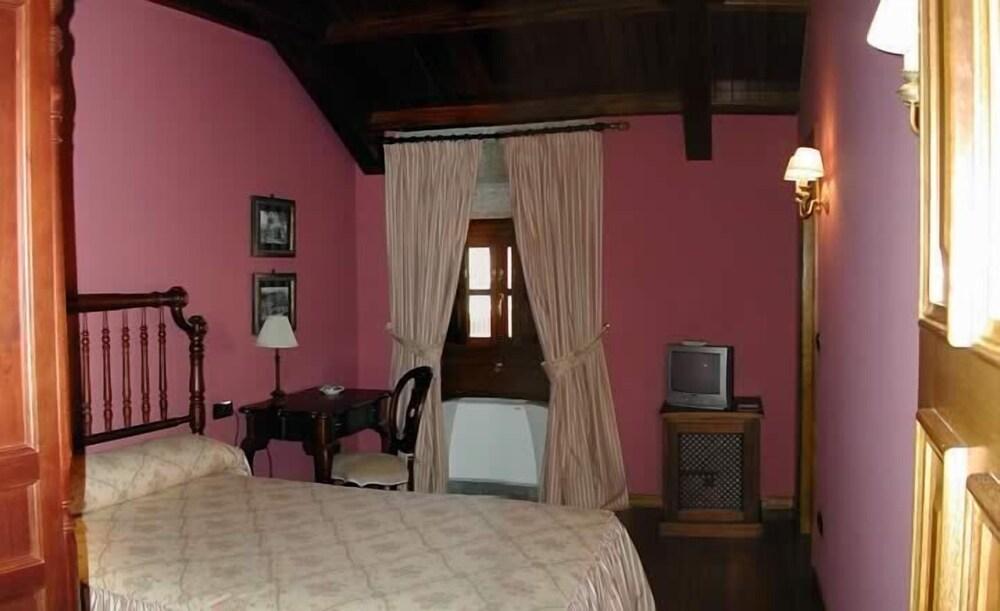 Pazo De Adran Hotel Milladoiro Buitenkant foto